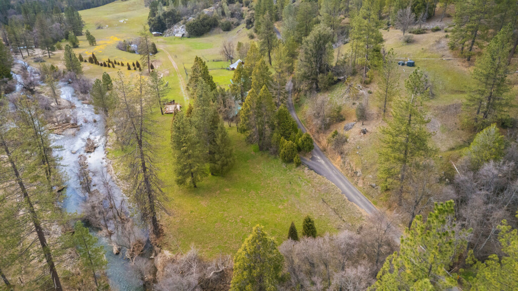 8692 Bull Creek Rd 80 4K